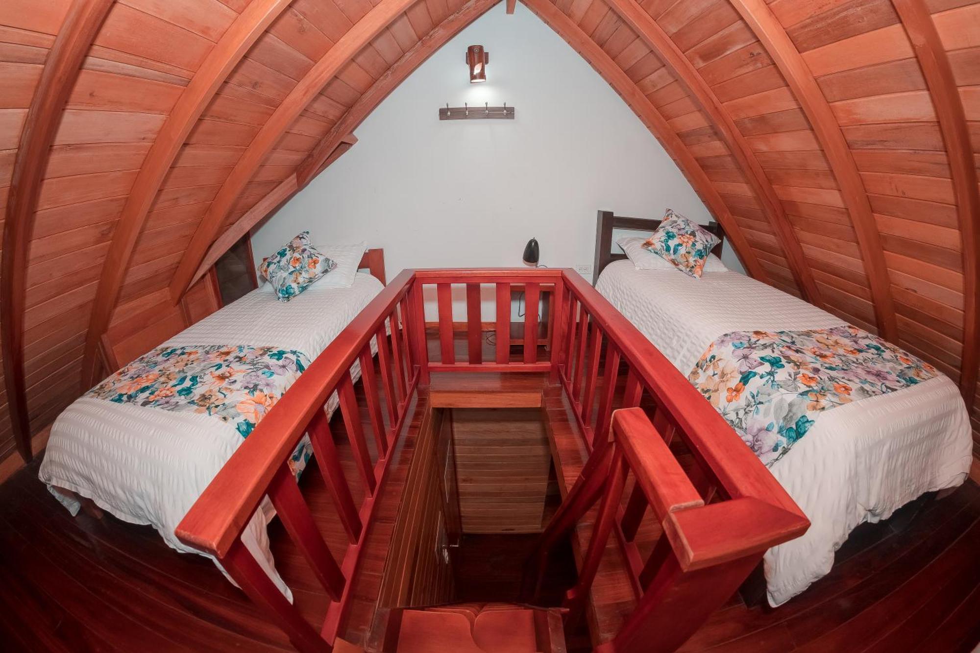 Sisakuna Lodge Миндо Екстериор снимка
