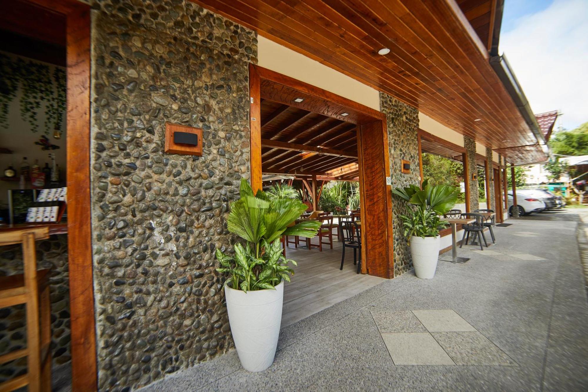 Sisakuna Lodge Миндо Екстериор снимка