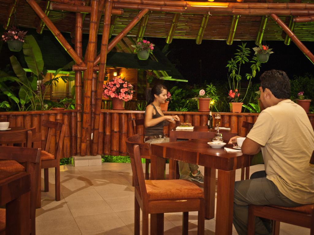 Sisakuna Lodge Миндо Екстериор снимка